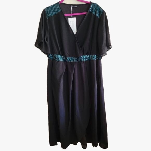 3X 22 24 Plus Size BloomChic Black Mock Wrap Dress Green Sequin Detail Pockets - Picture 3 of 6
